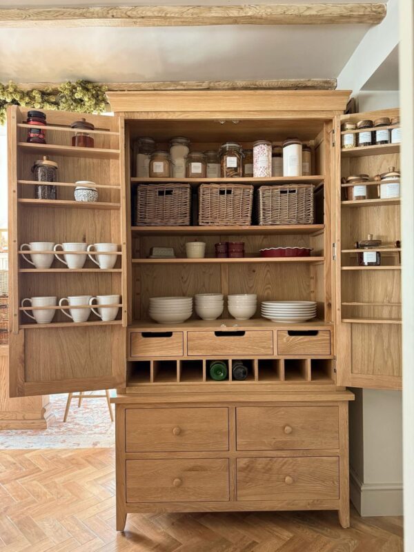 freestanding larder
